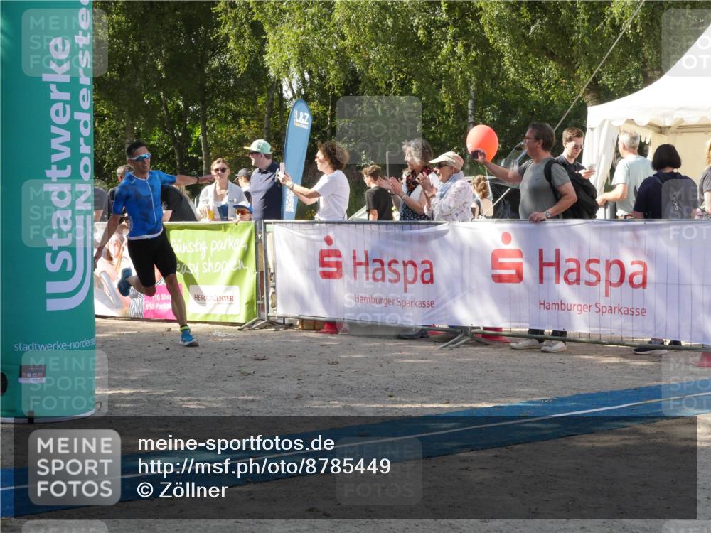 07.09.2025 - 19. Norderstedt Triathlon Zöllner http://msf.ph/oto/8785449 07.09.2025 12:42:34 Ziel 168, 215, 741, 800 meine-sportfotos.de