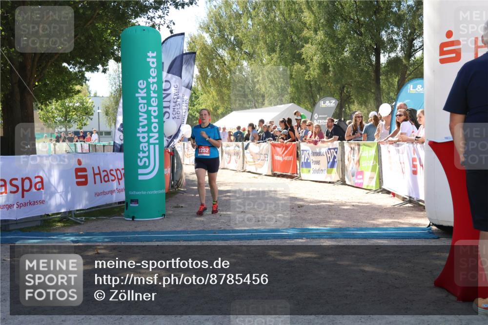 07.09.2025 - 19. Norderstedt Triathlon Zöllner http://msf.ph/oto/8785456 07.09.2025 13:16:11 Ziel 1252, 1297 meine-sportfotos.de