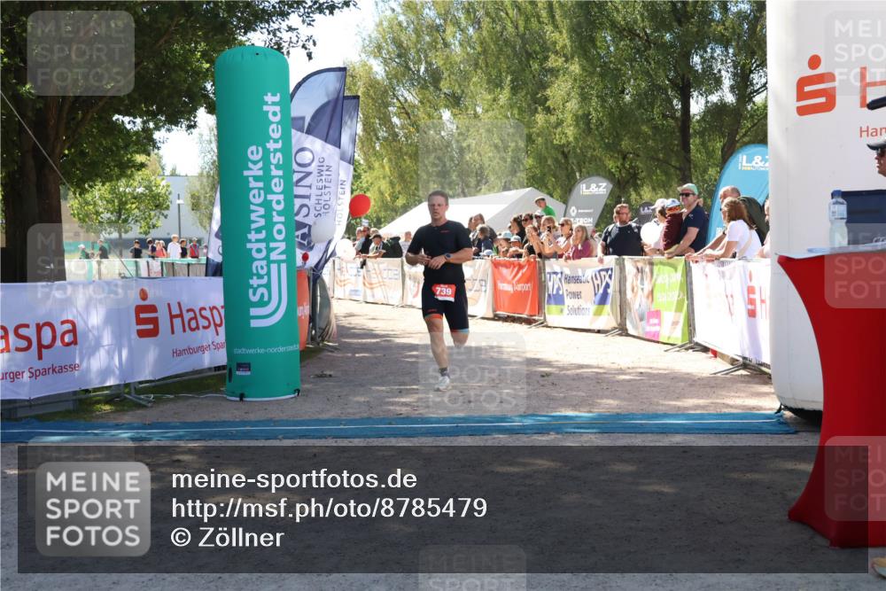 07.09.2025 - 19. Norderstedt Triathlon Zöllner http://msf.ph/oto/8785479 07.09.2025 13:16:36 Ziel 739 meine-sportfotos.de