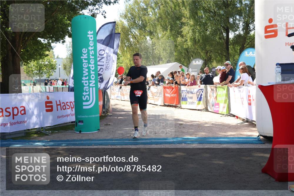 07.09.2025 - 19. Norderstedt Triathlon Zöllner http://msf.ph/oto/8785482 07.09.2025 13:16:37 Ziel 739 meine-sportfotos.de