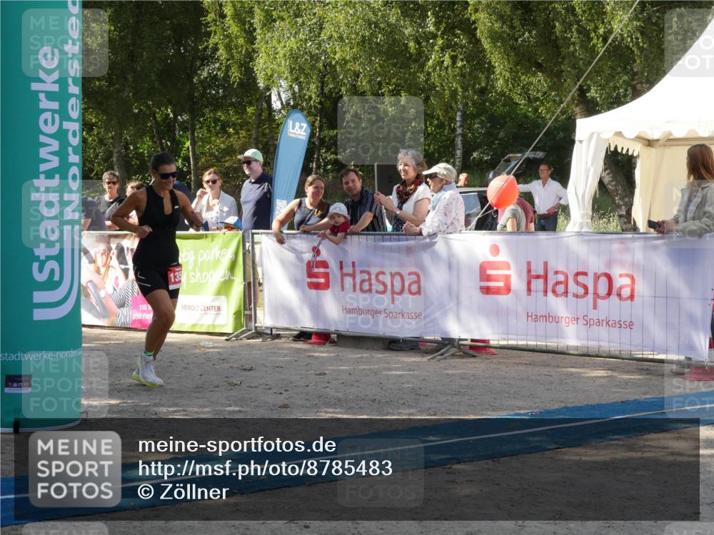 07.09.2025 - 19. Norderstedt Triathlon Zöllner http://msf.ph/oto/8785483 07.09.2025 12:43:09 Ziel 1358 meine-sportfotos.de