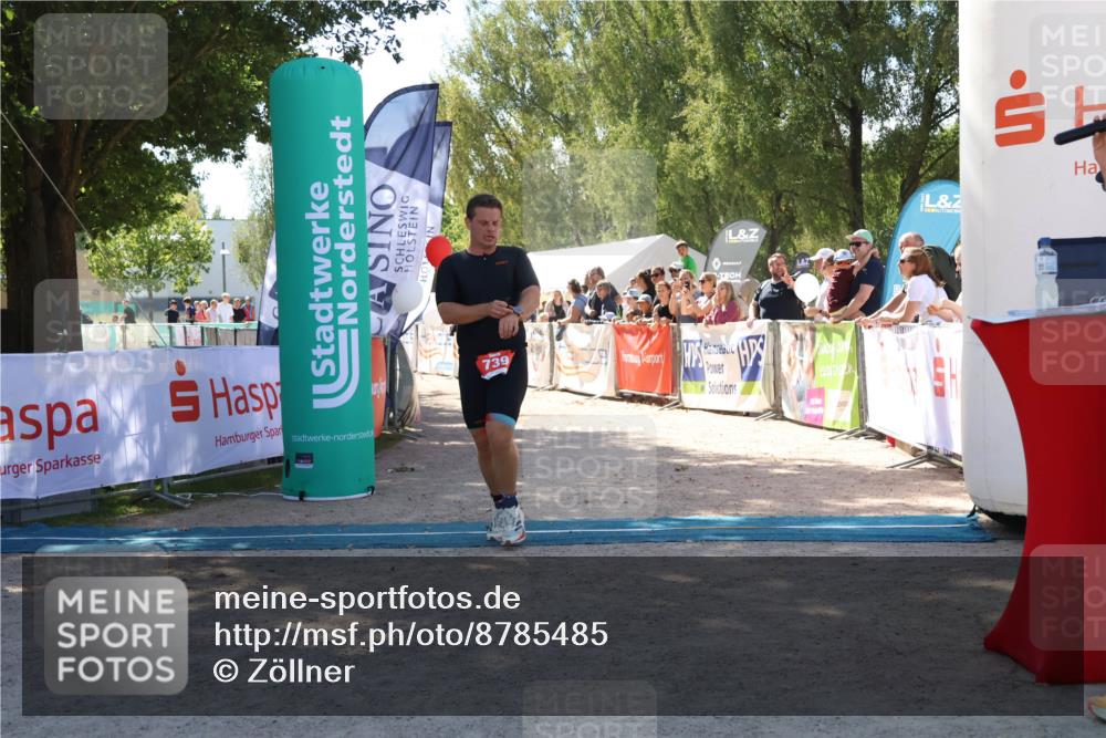 07.09.2025 - 19. Norderstedt Triathlon Zöllner http://msf.ph/oto/8785485 07.09.2025 13:16:37 Ziel 739 meine-sportfotos.de