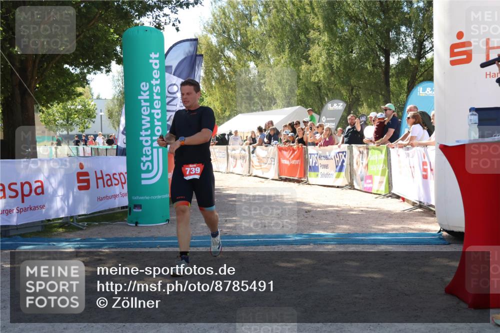 07.09.2025 - 19. Norderstedt Triathlon Zöllner http://msf.ph/oto/8785491 07.09.2025 13:16:37 Ziel 739 meine-sportfotos.de