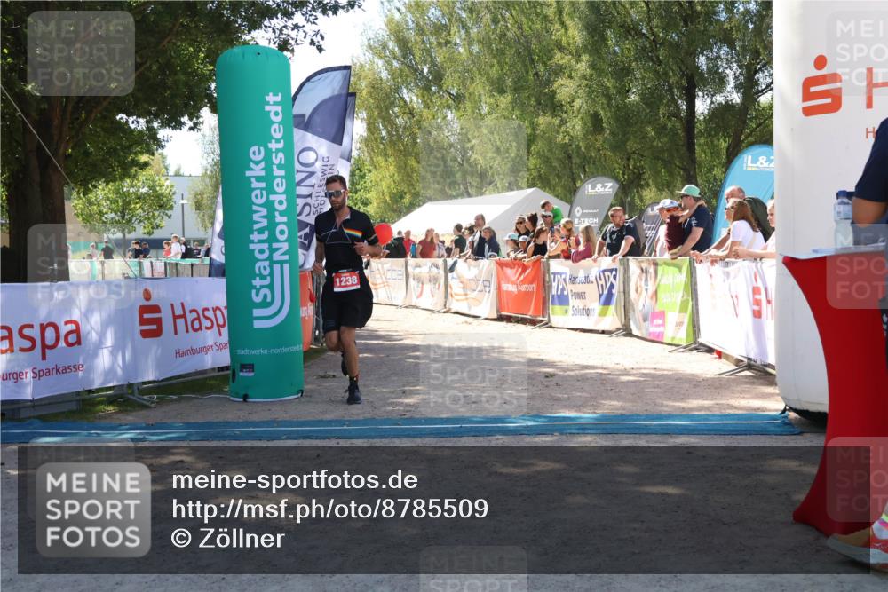 07.09.2025 - 19. Norderstedt Triathlon Zöllner http://msf.ph/oto/8785509 07.09.2025 13:16:56 Ziel 1238 meine-sportfotos.de
