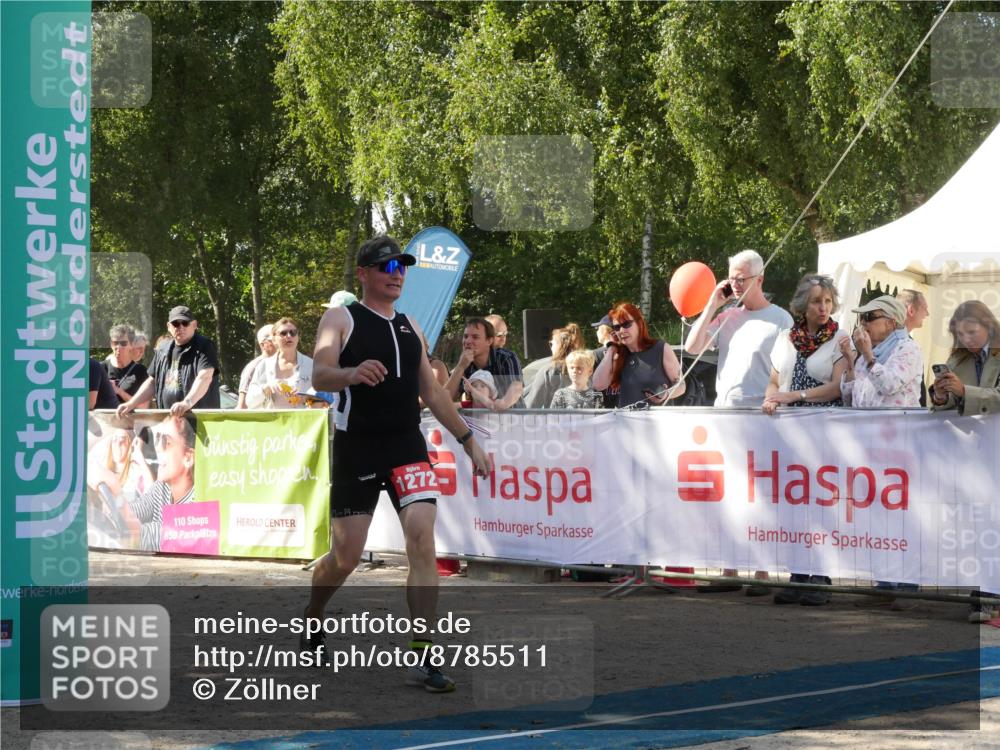 07.09.2025 - 19. Norderstedt Triathlon Zöllner http://msf.ph/oto/8785511 07.09.2025 12:45:53 Ziel 729, 1272 meine-sportfotos.de
