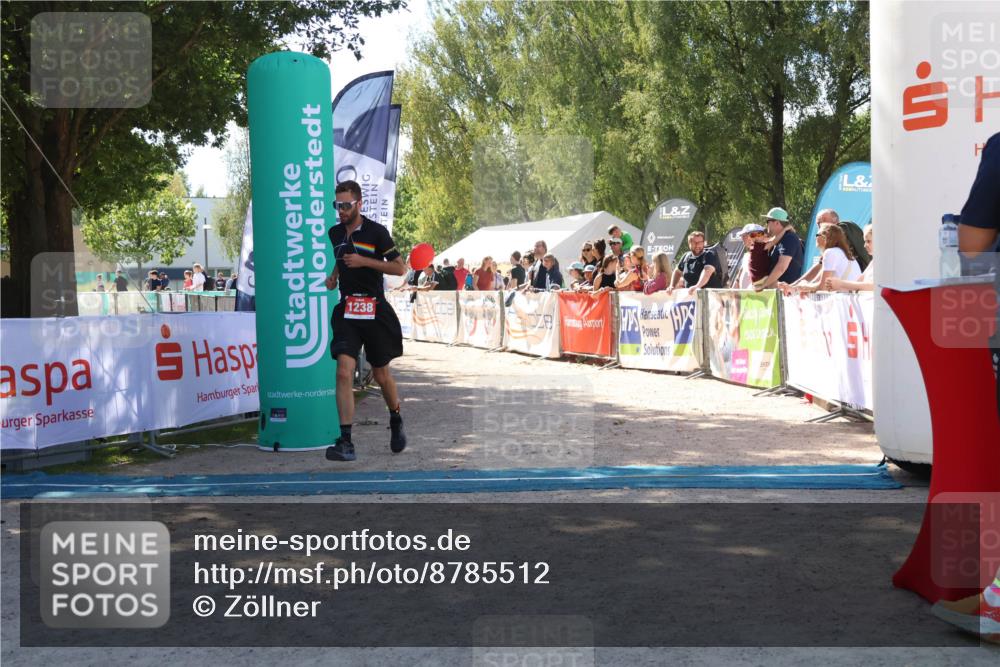 07.09.2025 - 19. Norderstedt Triathlon Zöllner http://msf.ph/oto/8785512 07.09.2025 13:16:57 Ziel 1238 meine-sportfotos.de