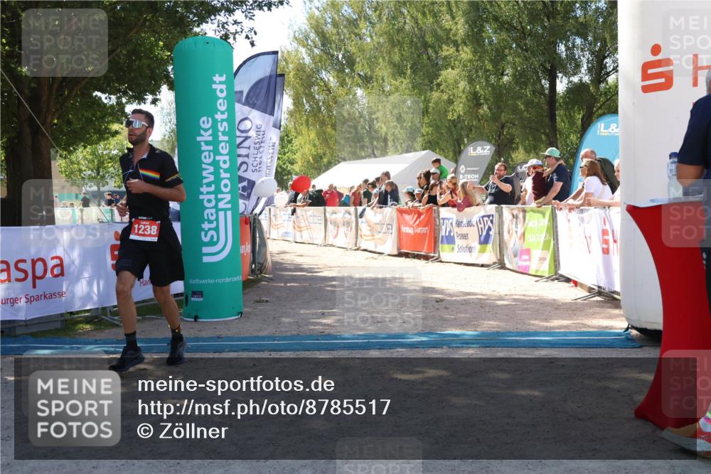 07.09.2025 - 19. Norderstedt Triathlon Zöllner http://msf.ph/oto/8785517 07.09.2025 13:16:57 Ziel 1238 meine-sportfotos.de