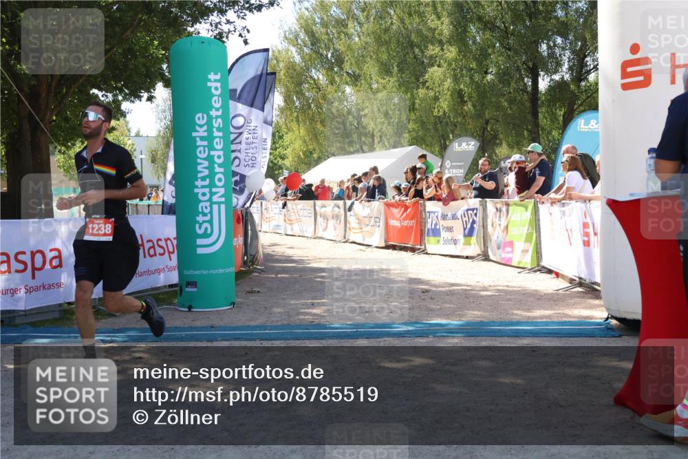 07.09.2025 - 19. Norderstedt Triathlon Zöllner http://msf.ph/oto/8785519 07.09.2025 13:16:57 Ziel 1238 meine-sportfotos.de