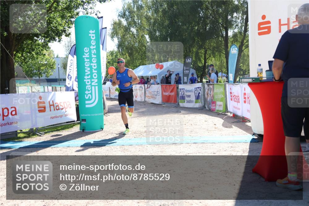 07.09.2025 - 19. Norderstedt Triathlon Zöllner http://msf.ph/oto/8785529 07.09.2025 15:31:41 Ziel 1010 meine-sportfotos.de