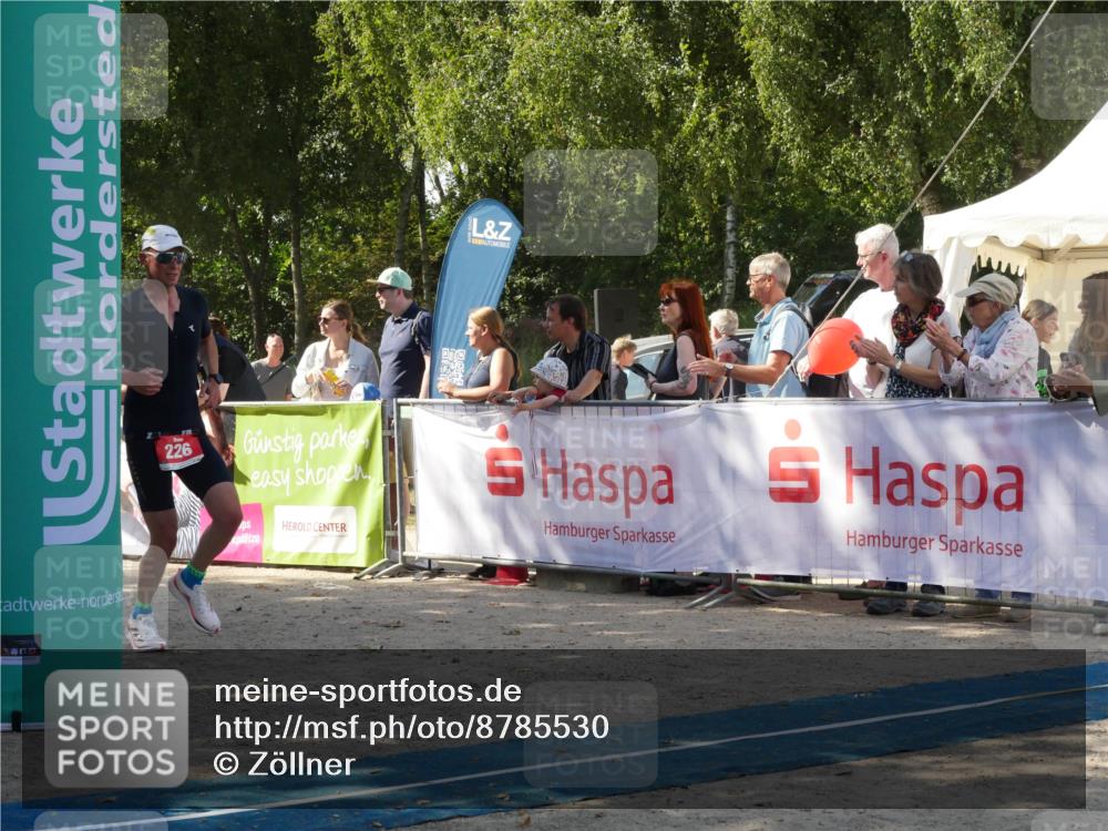 07.09.2025 - 19. Norderstedt Triathlon Zöllner http://msf.ph/oto/8785530 07.09.2025 12:46:20 Ziel 184, 226, 245, 267, 1246 meine-sportfotos.de