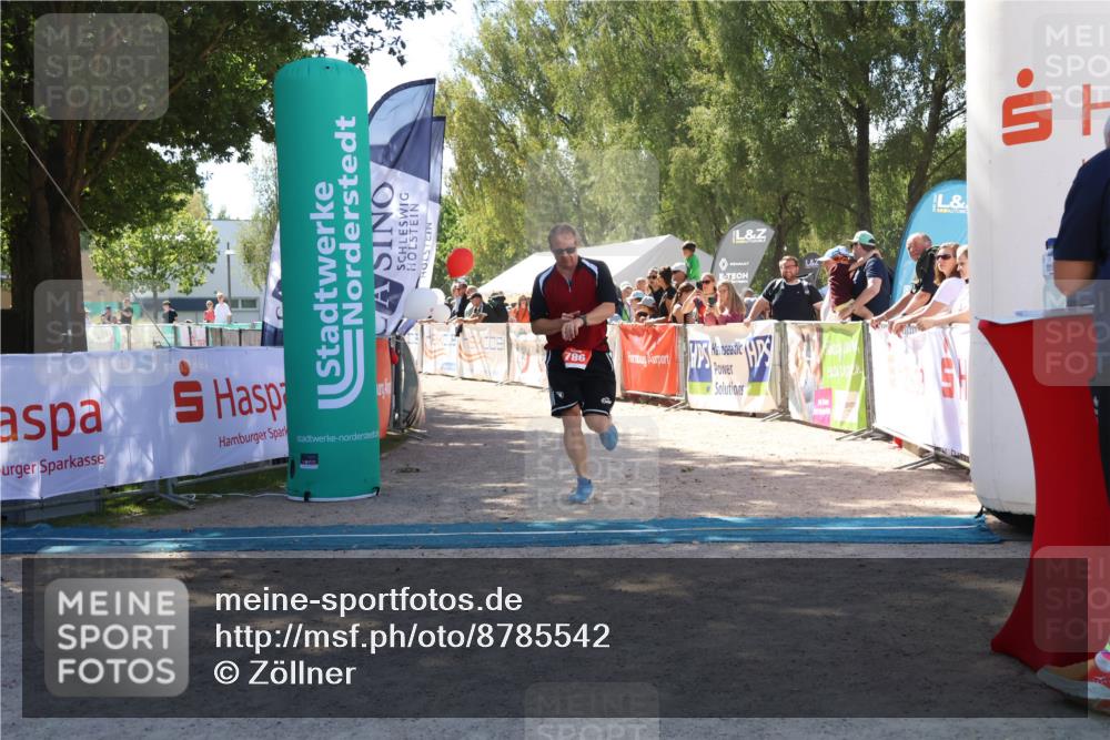 07.09.2025 - 19. Norderstedt Triathlon Zöllner http://msf.ph/oto/8785542 07.09.2025 13:17:08 Ziel 786 meine-sportfotos.de
