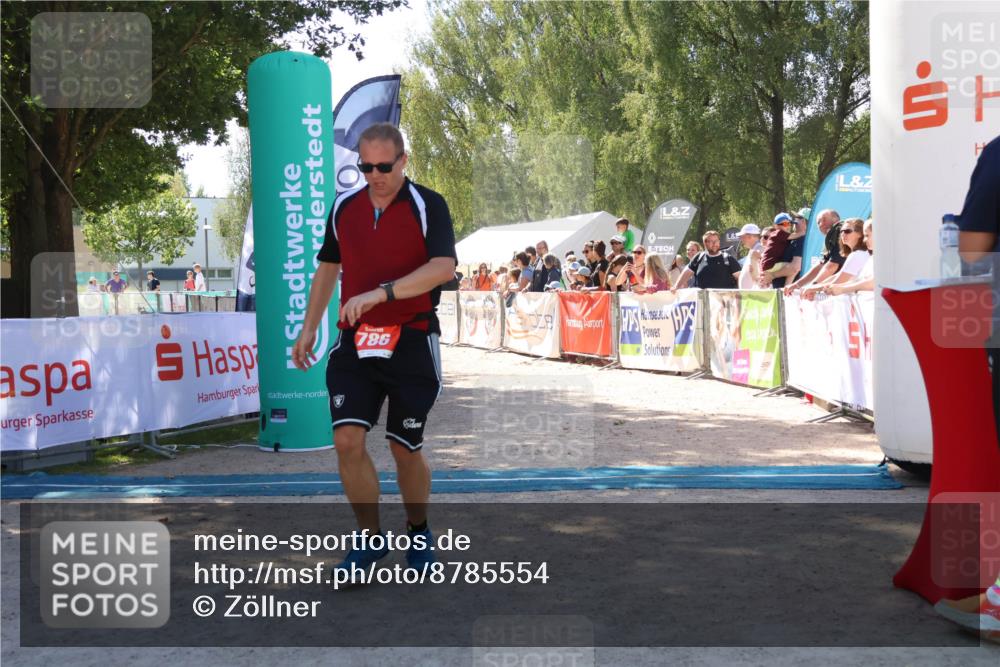 07.09.2025 - 19. Norderstedt Triathlon Zöllner http://msf.ph/oto/8785554 07.09.2025 13:17:09 Ziel 786 meine-sportfotos.de