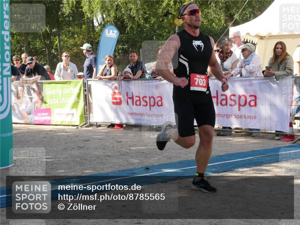 07.09.2025 - 19. Norderstedt Triathlon Zöllner http://msf.ph/oto/8785565 07.09.2025 12:46:33 Ziel 703 meine-sportfotos.de