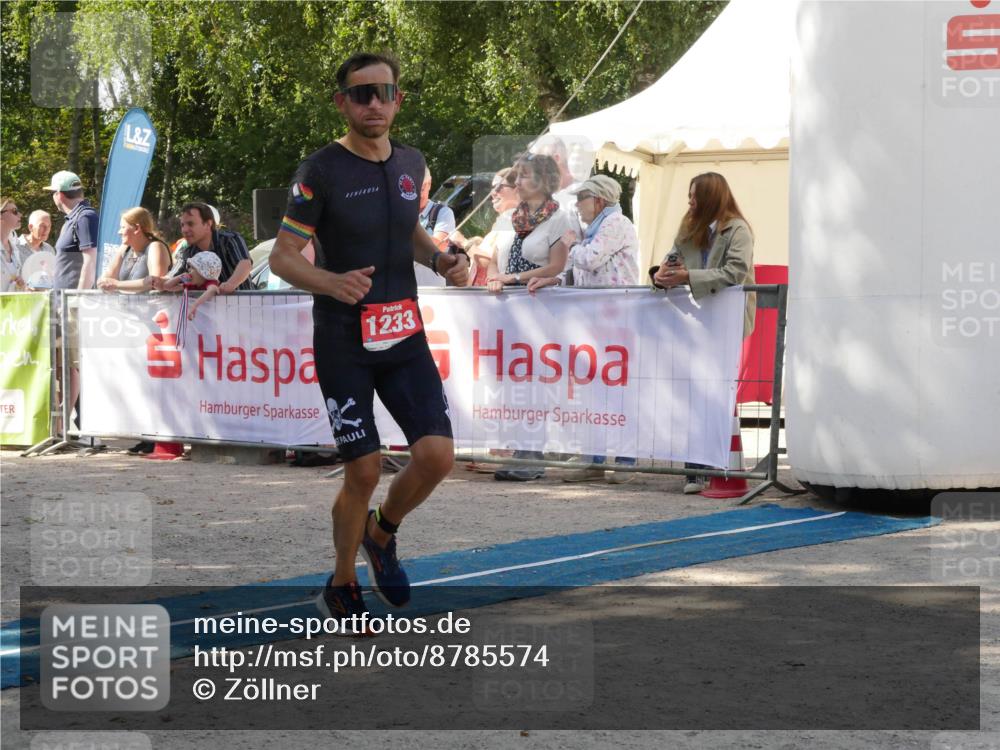 07.09.2025 - 19. Norderstedt Triathlon Zöllner http://msf.ph/oto/8785574 07.09.2025 12:46:46 Ziel 1233 meine-sportfotos.de