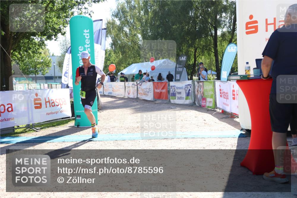 07.09.2025 - 19. Norderstedt Triathlon Zöllner http://msf.ph/oto/8785596 07.09.2025 15:31:58 Ziel 971 meine-sportfotos.de
