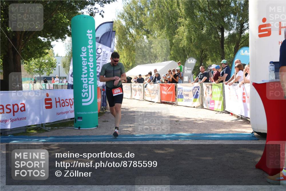 07.09.2025 - 19. Norderstedt Triathlon Zöllner http://msf.ph/oto/8785599 07.09.2025 13:17:48 Ziel 288 meine-sportfotos.de