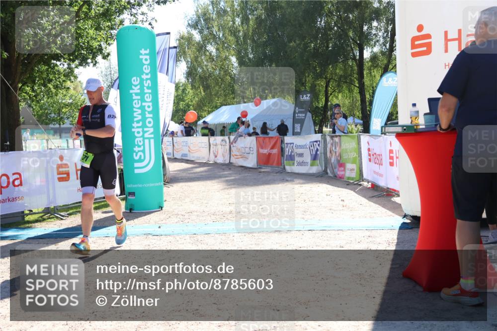 07.09.2025 - 19. Norderstedt Triathlon Zöllner http://msf.ph/oto/8785603 07.09.2025 15:31:58 Ziel 971 meine-sportfotos.de