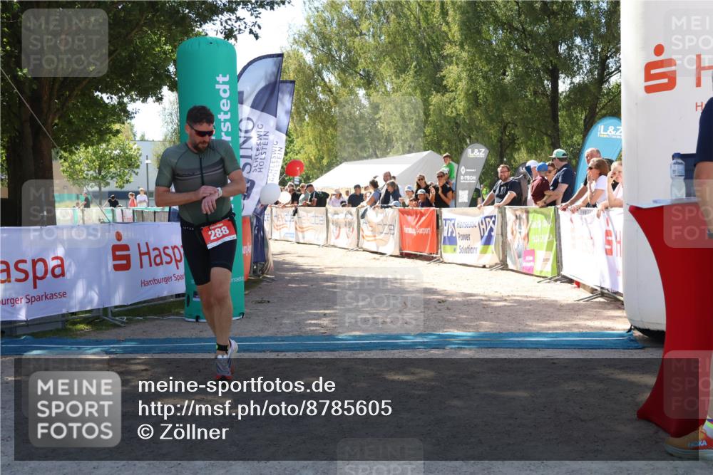 07.09.2025 - 19. Norderstedt Triathlon Zöllner http://msf.ph/oto/8785605 07.09.2025 13:17:48 Ziel 288 meine-sportfotos.de