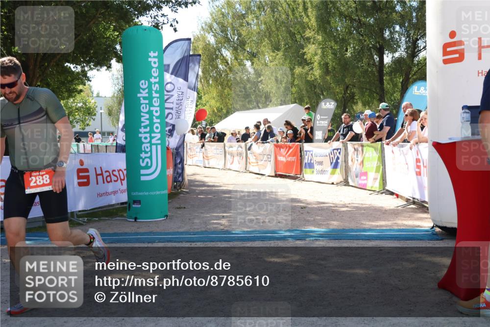 07.09.2025 - 19. Norderstedt Triathlon Zöllner http://msf.ph/oto/8785610 07.09.2025 13:17:49 Ziel 288 meine-sportfotos.de