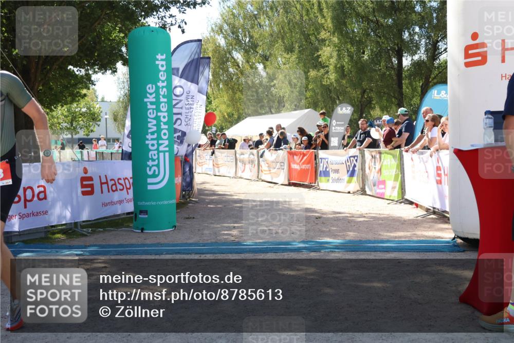07.09.2025 - 19. Norderstedt Triathlon Zöllner http://msf.ph/oto/8785613 07.09.2025 13:17:49 Ziel 288 meine-sportfotos.de