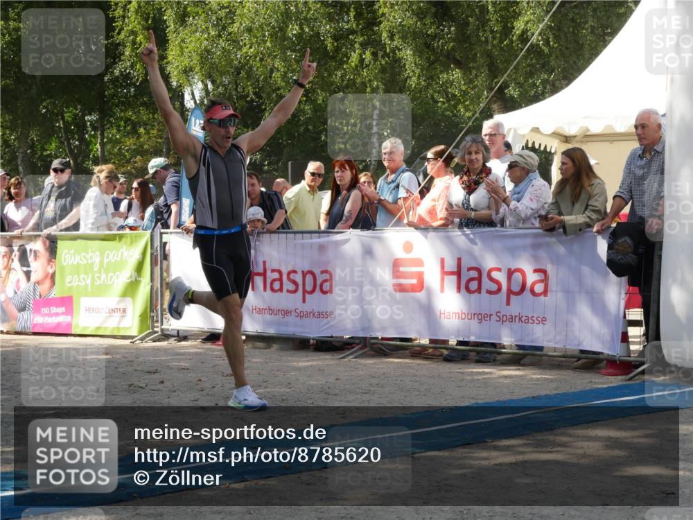 07.09.2025 - 19. Norderstedt Triathlon Zöllner http://msf.ph/oto/8785620 07.09.2025 12:47:47 Ziel 151 meine-sportfotos.de