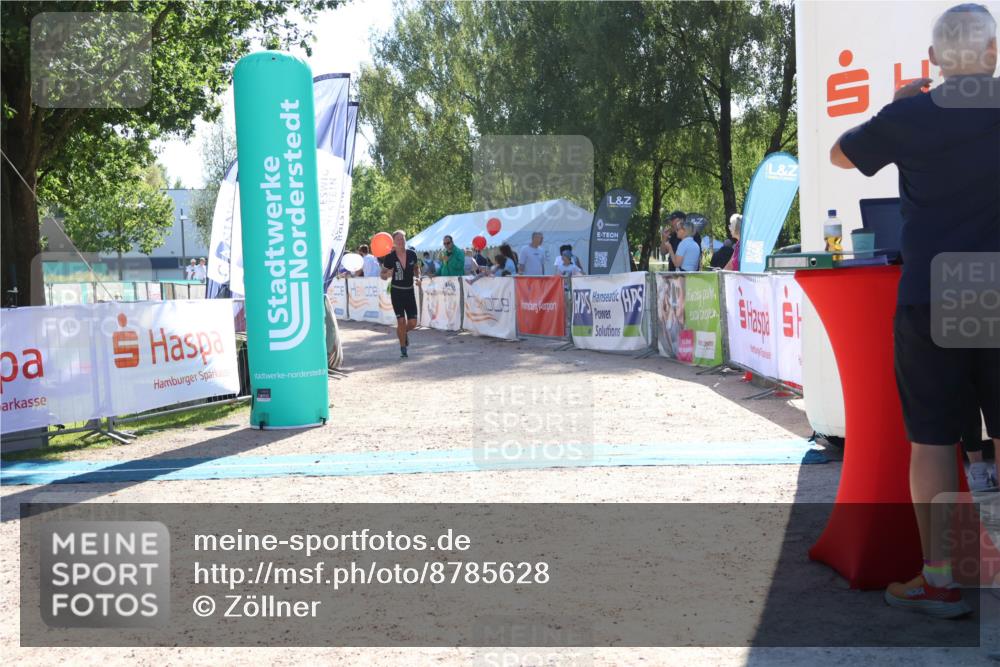 07.09.2025 - 19. Norderstedt Triathlon Zöllner http://msf.ph/oto/8785628 07.09.2025 15:32:33 Ziel 989 meine-sportfotos.de