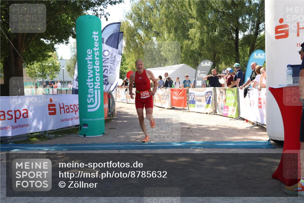 07.09.2025 - 19. Norderstedt Triathlon Zöllner http://msf.ph/oto/8785632 07.09.2025 13:18:20 Ziel 1216 meine-sportfotos.de
