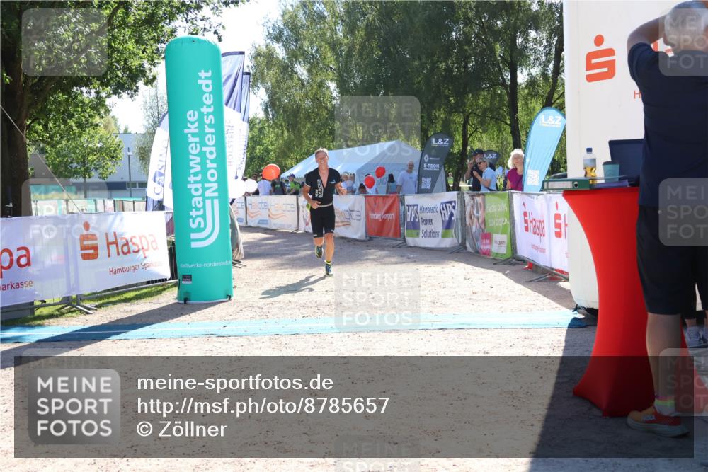 07.09.2025 - 19. Norderstedt Triathlon Zöllner http://msf.ph/oto/8785657 07.09.2025 15:32:35 Ziel 989 meine-sportfotos.de