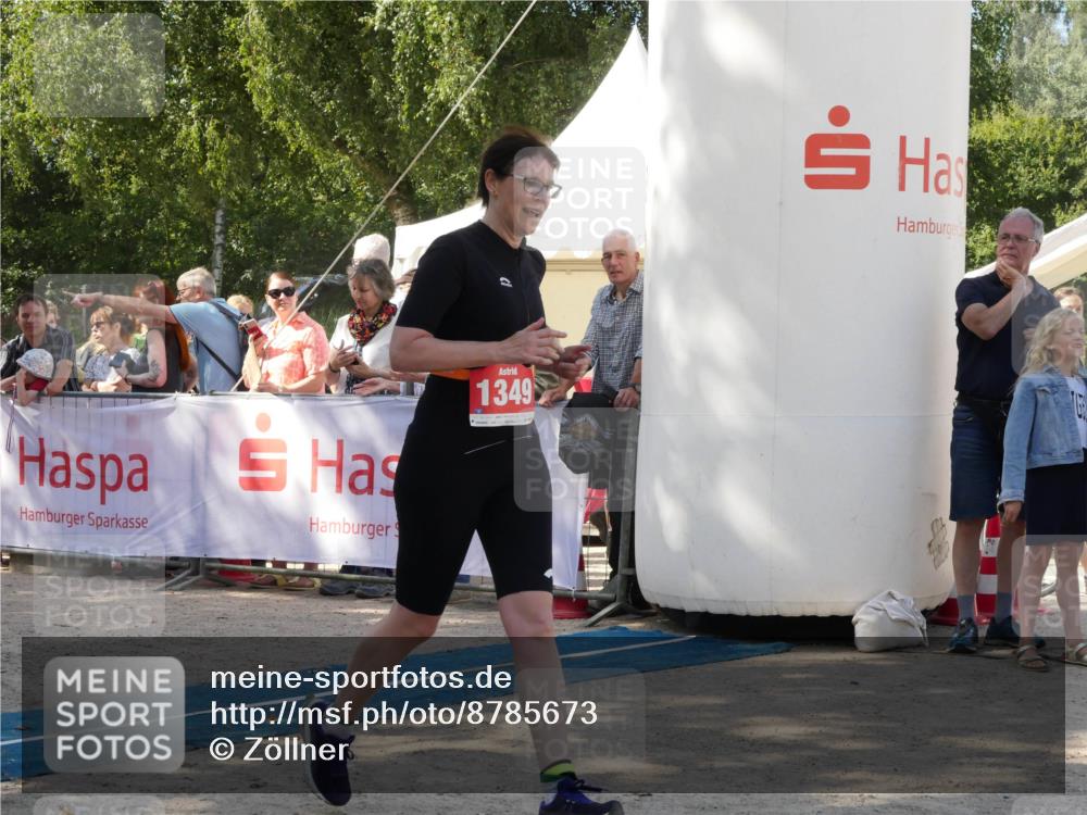 07.09.2025 - 19. Norderstedt Triathlon Zöllner http://msf.ph/oto/8785673 07.09.2025 12:48:57 Ziel 1282, 1349 meine-sportfotos.de