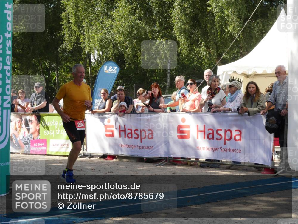 07.09.2025 - 19. Norderstedt Triathlon Zöllner http://msf.ph/oto/8785679 07.09.2025 12:49:06 Ziel 234 meine-sportfotos.de