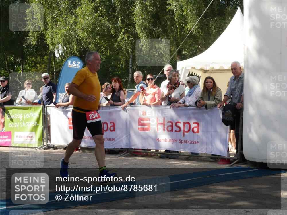 07.09.2025 - 19. Norderstedt Triathlon Zöllner http://msf.ph/oto/8785681 07.09.2025 12:49:07 Ziel 234 meine-sportfotos.de