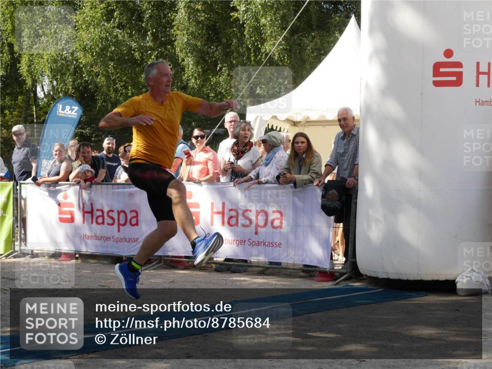 07.09.2025 - 19. Norderstedt Triathlon Zöllner http://msf.ph/oto/8785684 07.09.2025 12:49:07 Ziel 234 meine-sportfotos.de
