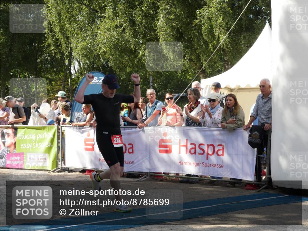 07.09.2025 - 19. Norderstedt Triathlon Zöllner http://msf.ph/oto/8785699 07.09.2025 12:49:50 Ziel 202 meine-sportfotos.de