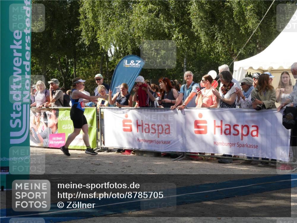 07.09.2025 - 19. Norderstedt Triathlon Zöllner http://msf.ph/oto/8785705 07.09.2025 12:50:11 Ziel  meine-sportfotos.de