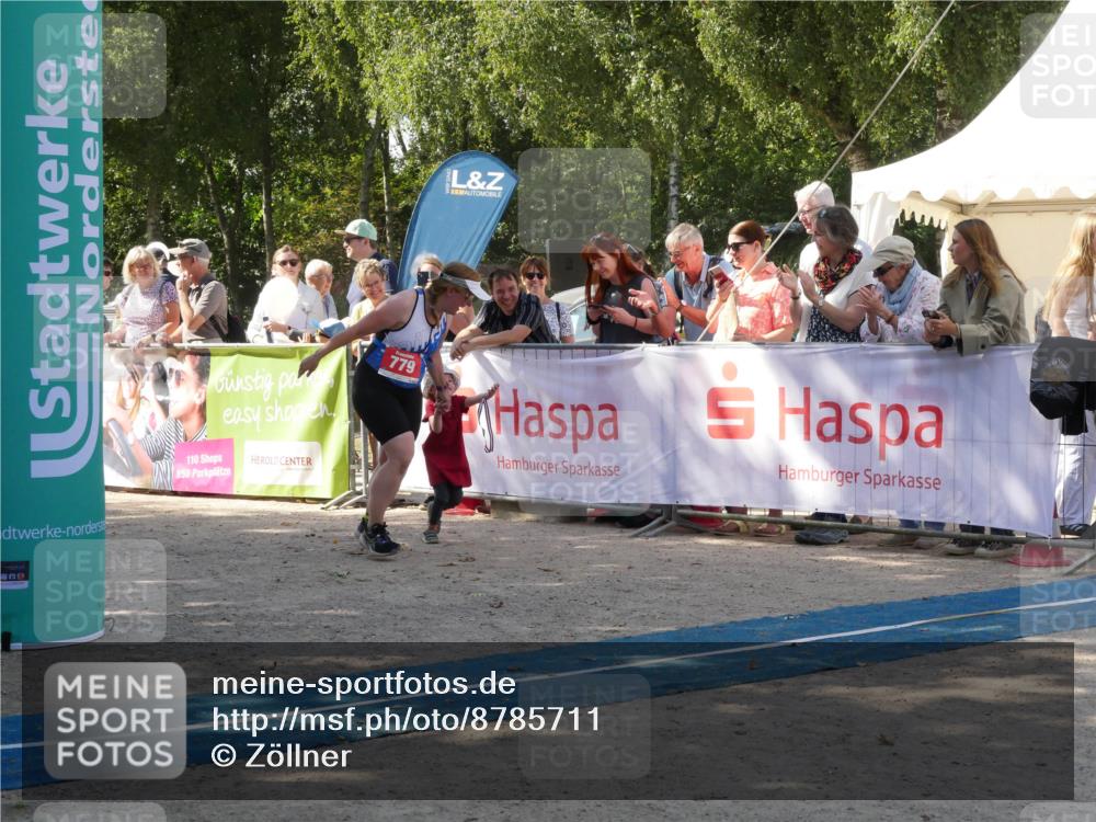 07.09.2025 - 19. Norderstedt Triathlon Zöllner http://msf.ph/oto/8785711 07.09.2025 12:50:17 Ziel 779 meine-sportfotos.de