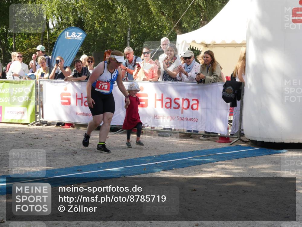07.09.2025 - 19. Norderstedt Triathlon Zöllner http://msf.ph/oto/8785719 07.09.2025 12:50:18 Ziel 779 meine-sportfotos.de