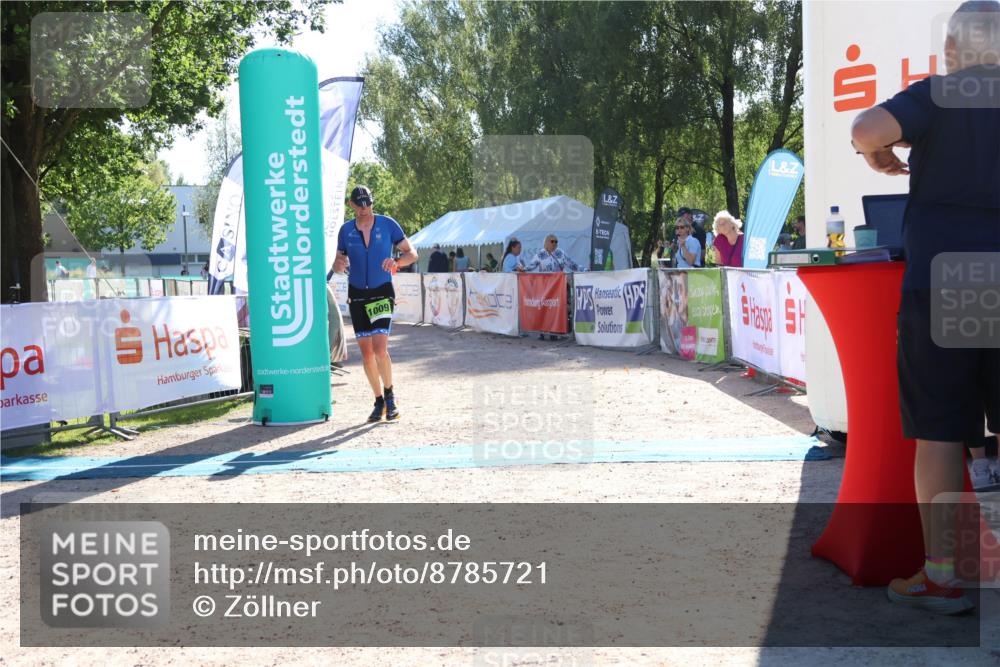 07.09.2025 - 19. Norderstedt Triathlon Zöllner http://msf.ph/oto/8785721 07.09.2025 15:32:52 Ziel 1009 meine-sportfotos.de
