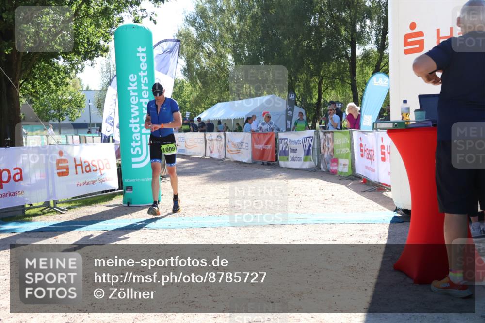 07.09.2025 - 19. Norderstedt Triathlon Zöllner http://msf.ph/oto/8785727 07.09.2025 15:32:52 Ziel 1009 meine-sportfotos.de