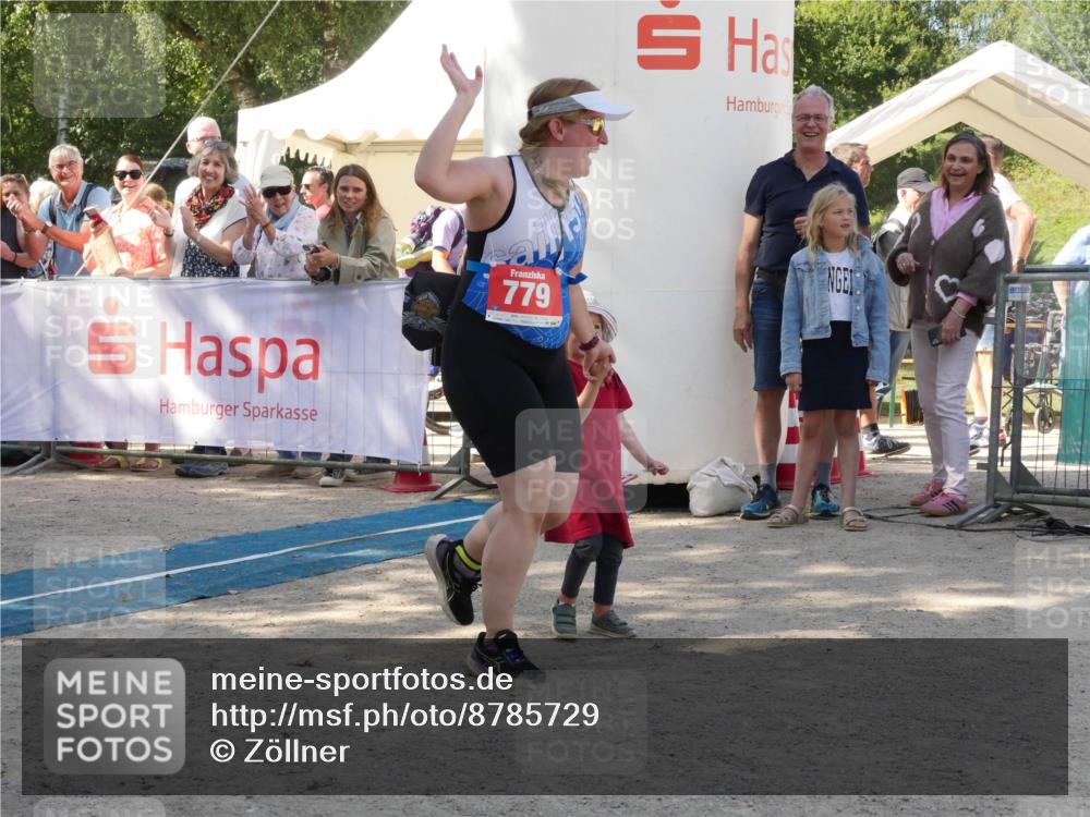 07.09.2025 - 19. Norderstedt Triathlon Zöllner http://msf.ph/oto/8785729 07.09.2025 12:50:20 Ziel 779 meine-sportfotos.de