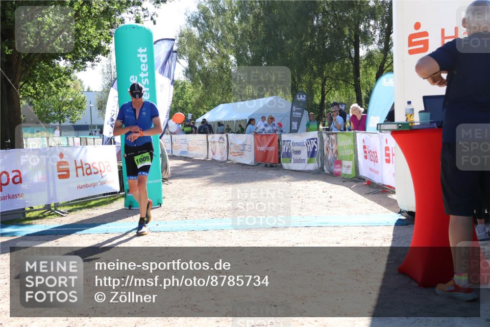 07.09.2025 - 19. Norderstedt Triathlon Zöllner http://msf.ph/oto/8785734 07.09.2025 15:32:53 Ziel 1009 meine-sportfotos.de