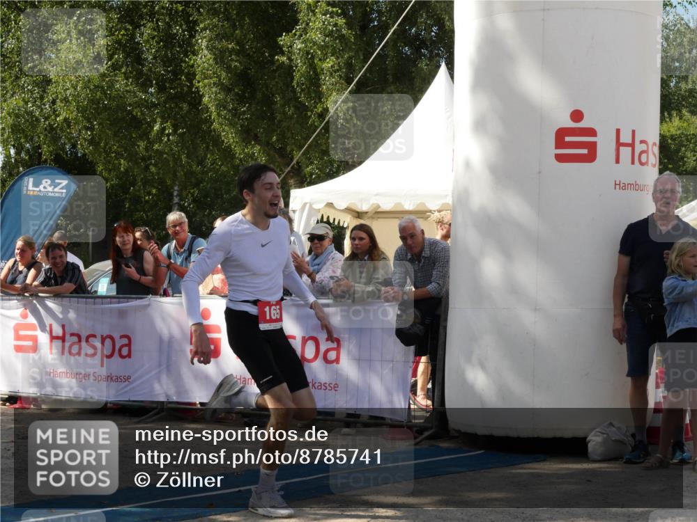 07.09.2025 - 19. Norderstedt Triathlon Zöllner http://msf.ph/oto/8785741 07.09.2025 12:50:28 Ziel 165, 824 meine-sportfotos.de