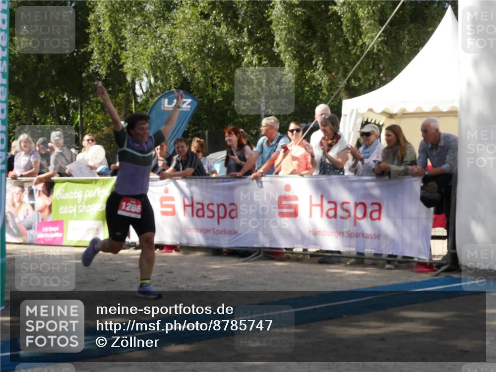 07.09.2025 - 19. Norderstedt Triathlon Zöllner http://msf.ph/oto/8785747 07.09.2025 12:50:45 Ziel 1286, 1381 meine-sportfotos.de