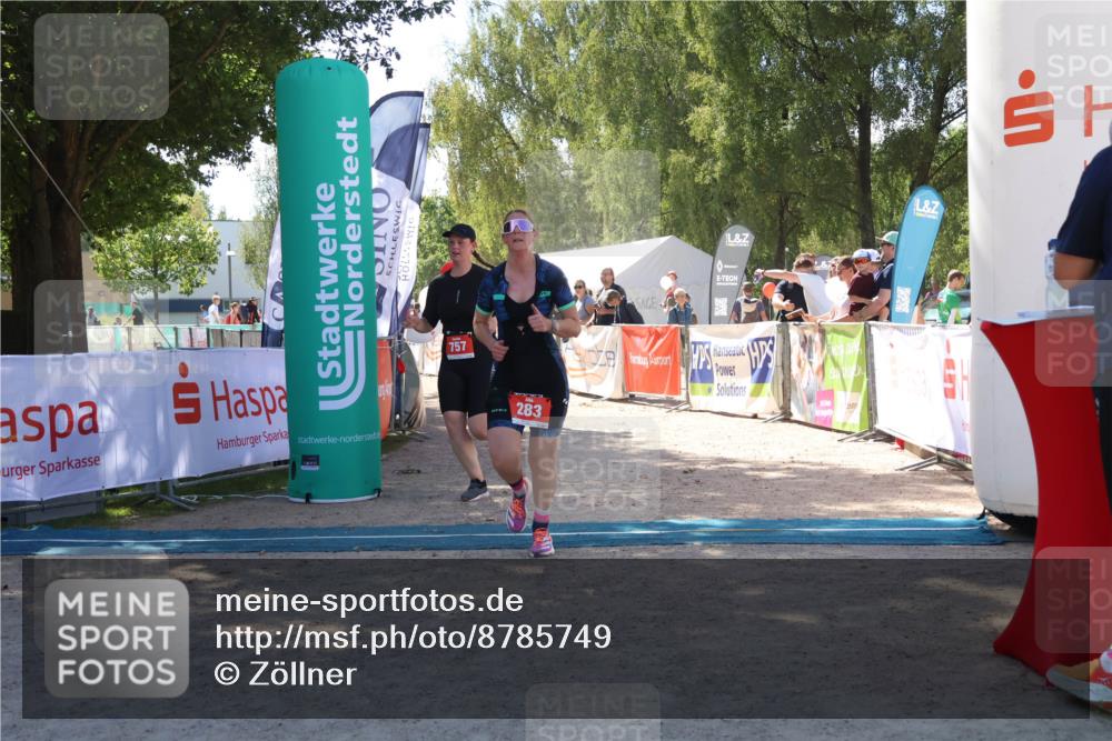 07.09.2025 - 19. Norderstedt Triathlon Zöllner http://msf.ph/oto/8785749 07.09.2025 13:19:29 Ziel 187, 283, 757 meine-sportfotos.de