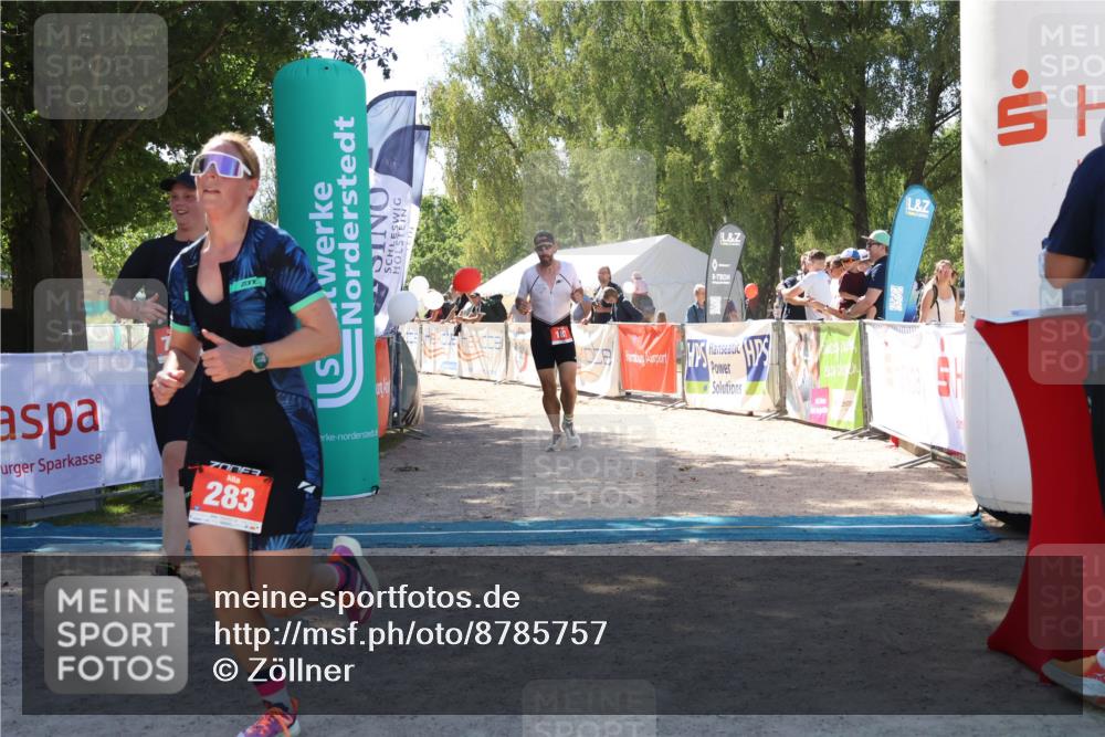 07.09.2025 - 19. Norderstedt Triathlon Zöllner http://msf.ph/oto/8785757 07.09.2025 13:19:30 Ziel 187, 283, 757 meine-sportfotos.de