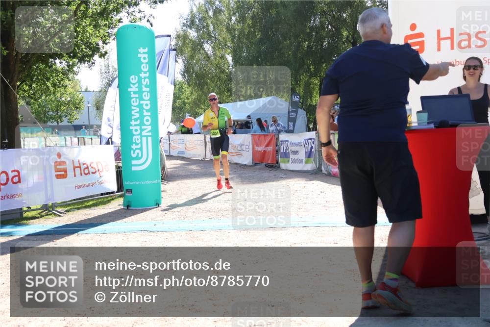 07.09.2025 - 19. Norderstedt Triathlon Zöllner http://msf.ph/oto/8785770 07.09.2025 15:33:13 Ziel 1031 meine-sportfotos.de