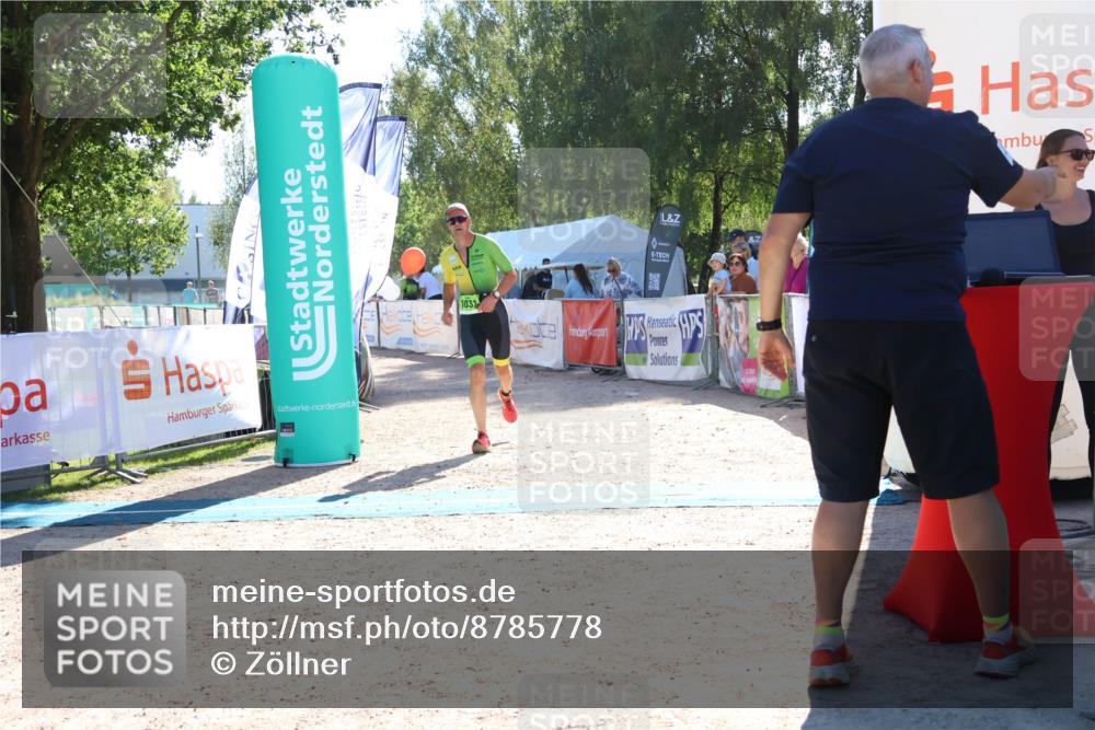 07.09.2025 - 19. Norderstedt Triathlon Zöllner http://msf.ph/oto/8785778 07.09.2025 15:33:14 Ziel 1031 meine-sportfotos.de