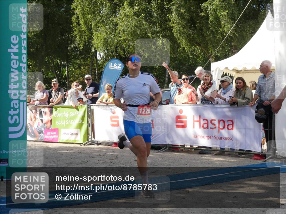 07.09.2025 - 19. Norderstedt Triathlon Zöllner http://msf.ph/oto/8785783 07.09.2025 12:51:15 Ziel 792, 1220, 1378 meine-sportfotos.de