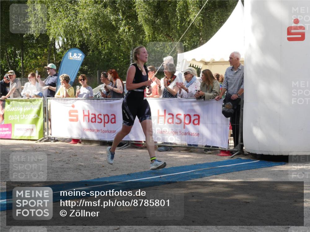 07.09.2025 - 19. Norderstedt Triathlon Zöllner http://msf.ph/oto/8785801 07.09.2025 12:51:32 Ziel 140, 1224 meine-sportfotos.de