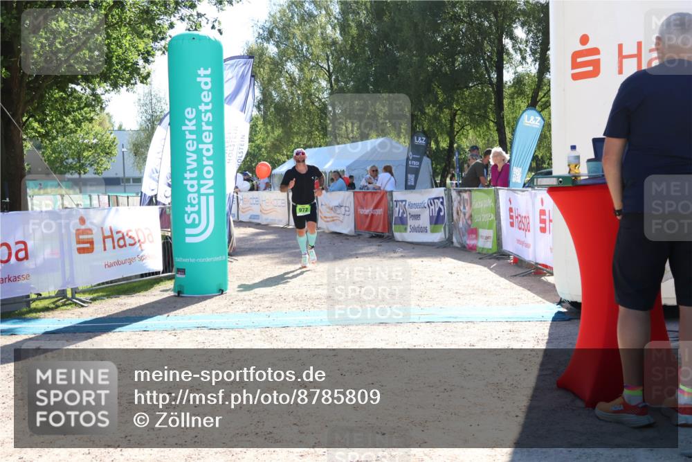 07.09.2025 - 19. Norderstedt Triathlon Zöllner http://msf.ph/oto/8785809 07.09.2025 15:33:49 Ziel 972 meine-sportfotos.de