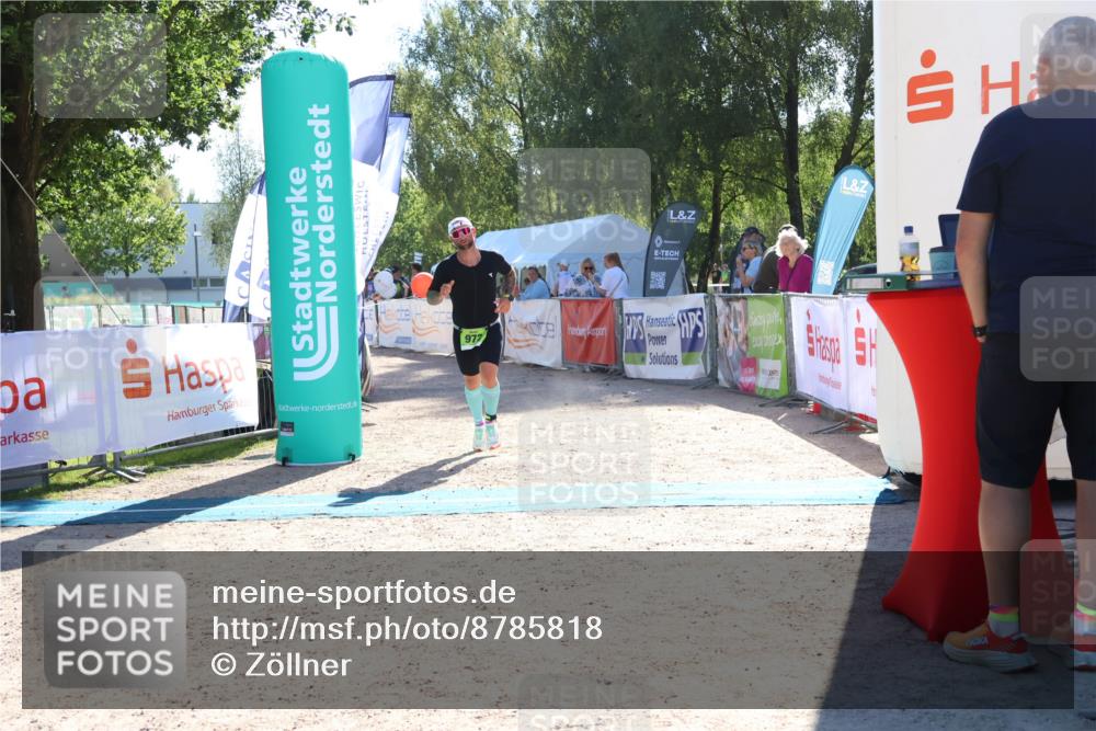 07.09.2025 - 19. Norderstedt Triathlon Zöllner http://msf.ph/oto/8785818 07.09.2025 15:33:50 Ziel 972 meine-sportfotos.de
